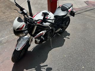 Triumph Street Triple S 660 - 2500km