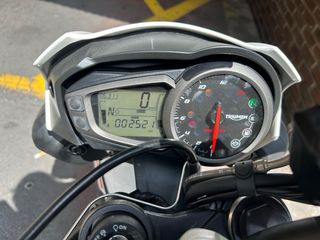 Triumph Street Triple S 660 - 2500km