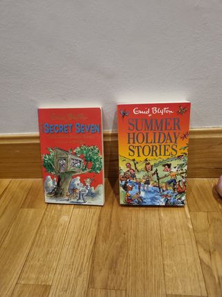 "Summer Holiday Stories" y "Secret Seven"