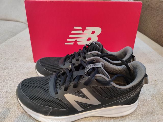 Zapatillas New Balance 570 - Negras