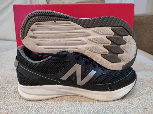 Zapatillas New Balance 570 - Negras