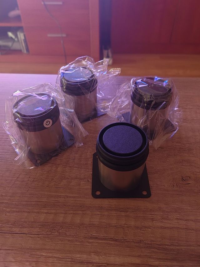 4 Patas muebles - Aluminio y plástico negro