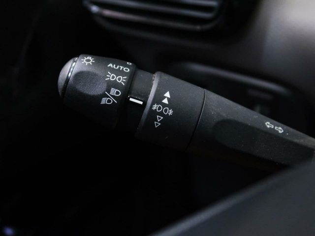 Citroën C4 Cactus BLUEHDI 100 SS SHINE