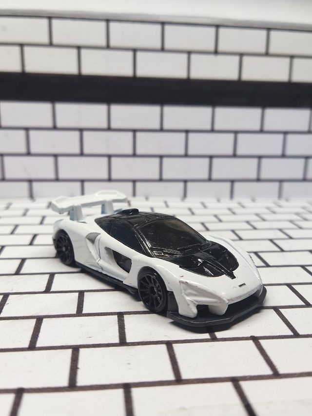 Hot Wheels McLaren Senna