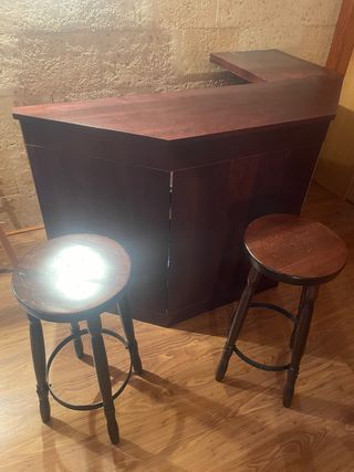 Barra bar + 2 taburetes madera