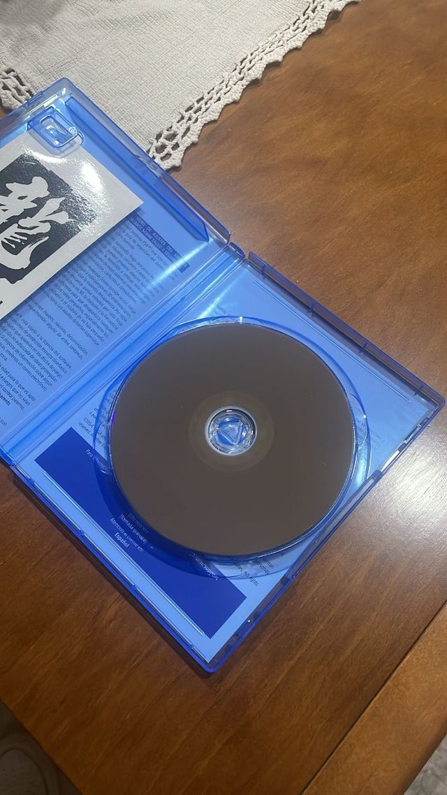 Yakuza 6 PS4 (PlayStation 4)