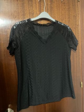 Blusa negra L - 95% poliéster