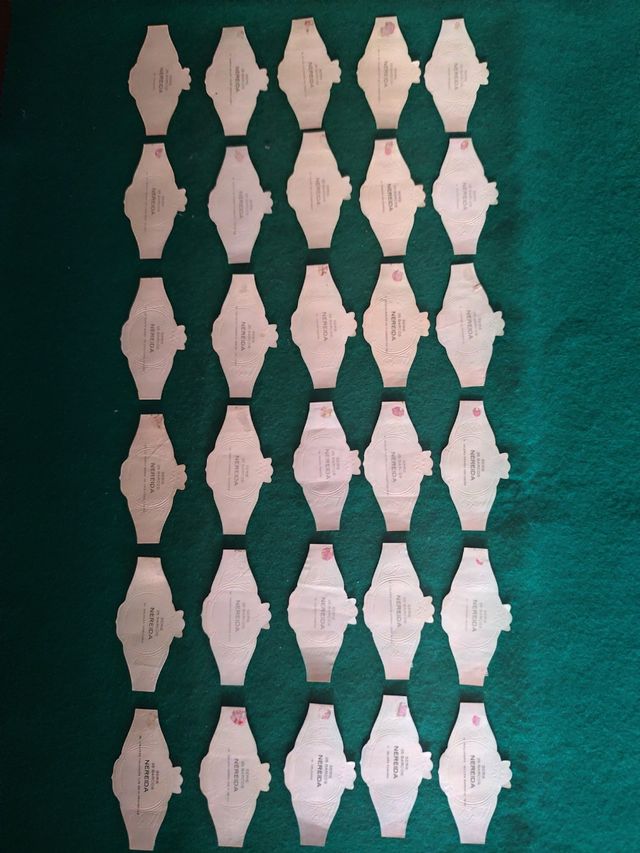 25 Vitolas Antigua NEREIDA , mas 5 repetidas