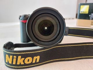 Nikon D7000 + Objetivo 18-105mm VR