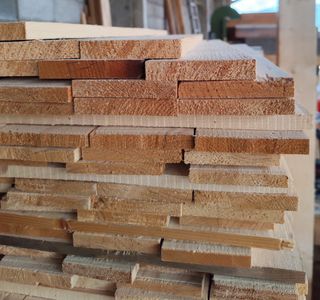 Madera para palets 3 paquetes por 24 €