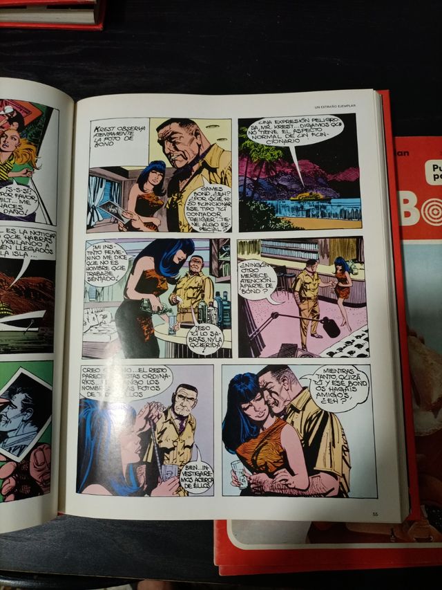 2 Albumes de Colección Agentes Secretos James Bond