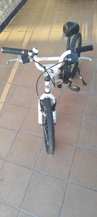 Bicicleta Monty infantil versión BMX 20"