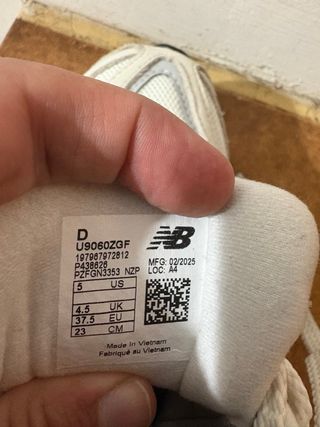 Zapatillas New Balance 9060 Beige