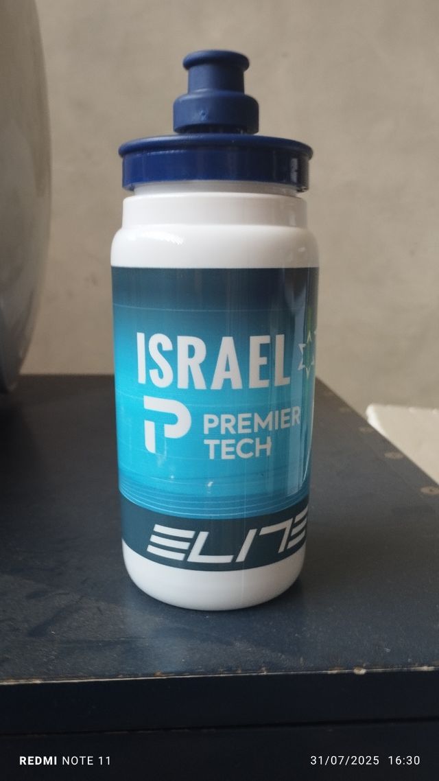 Bidones ciclismo: Visma & Cofidis, Israel, etc