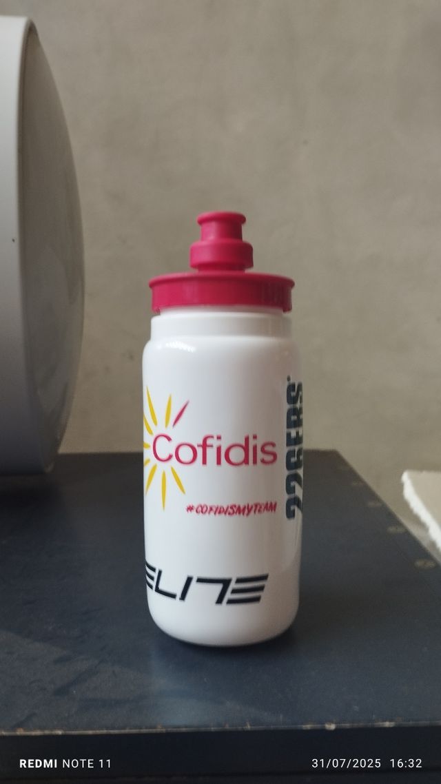 Bidones ciclismo: Visma & Cofidis, Israel, etc