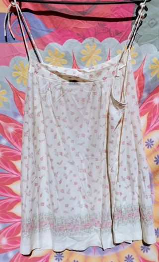 9 BLUSAS DISTINTOS ESTILOS/1X0,5€