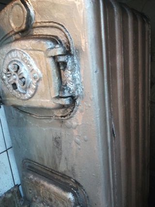 Caldera Roca carbón leña antigua