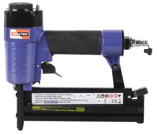 ● Compresor Dexter 2.5cv 24l 
● Grapadora/Clavador