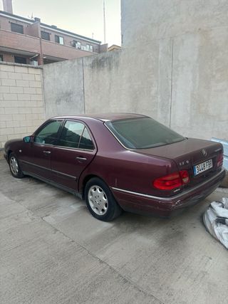 Mercedes-Benz E290 1996