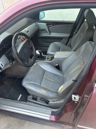 Mercedes-Benz E290 1996