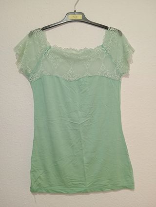 Camisa verde encaje