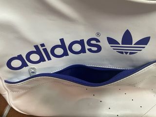 Bandolera Adidas vintage 
