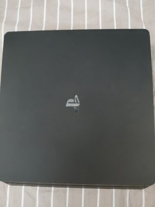 PS4 Slim (PlayStation 4) - Ottime condizioni