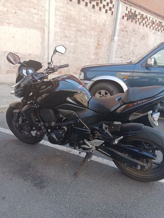 Kawasaki Z750