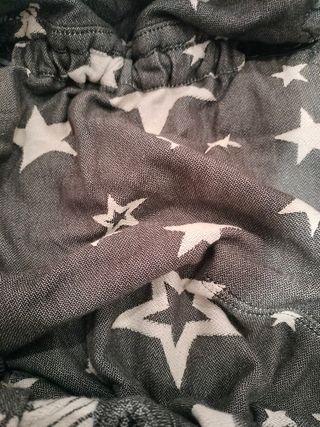Mochila portabebés kokadi flip estrellas