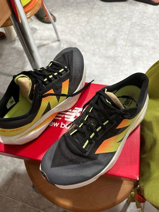 Zapatillas New Balance FuelCell Rebel v4