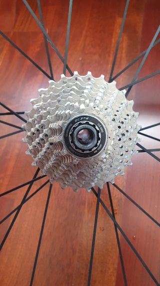 Rodillo Bkool Go + Rueda con piñonera 105 11v