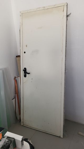Puerta trastero 80x200cm