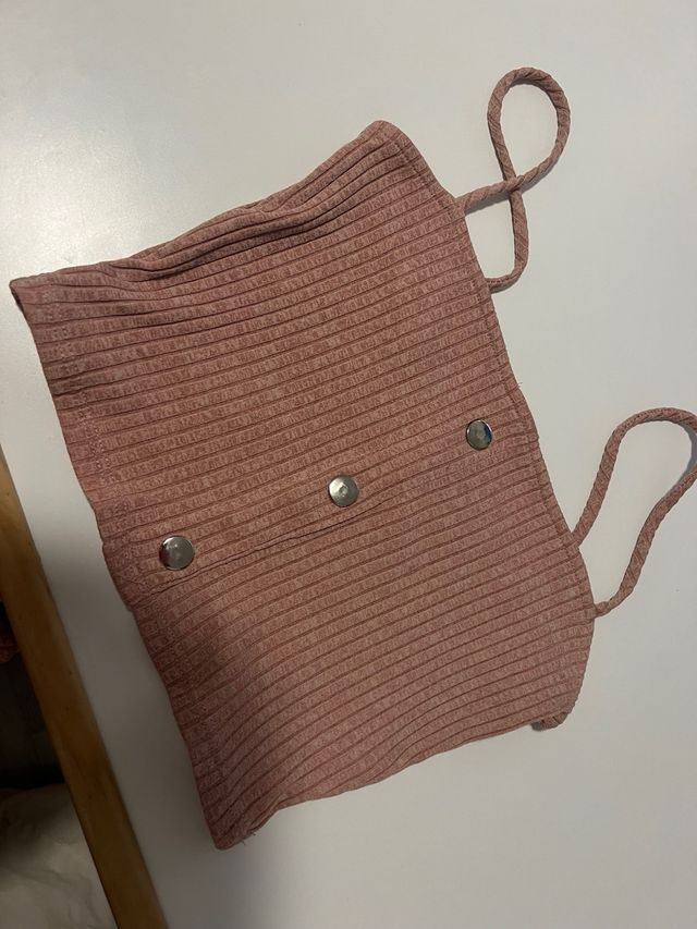 Vestido rosa neón & Pantalón marrón