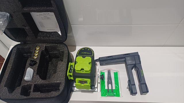 Nivel Láser Huepar 360°