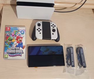 Nintendo Switch OLED blanca y negra
