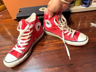 Converse rojas altas