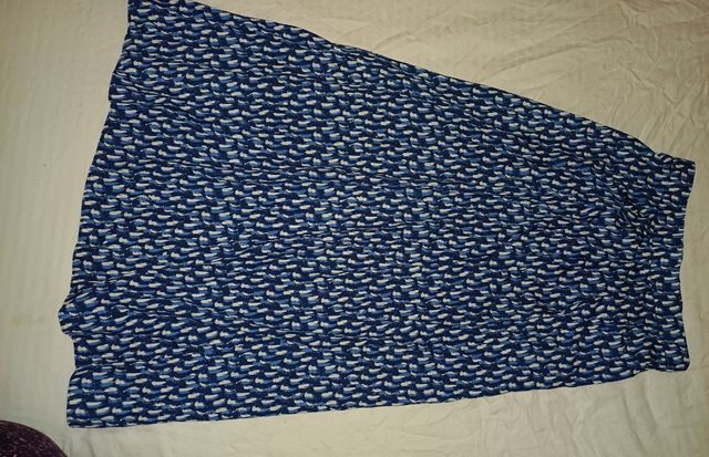 Falda larga azul estampada