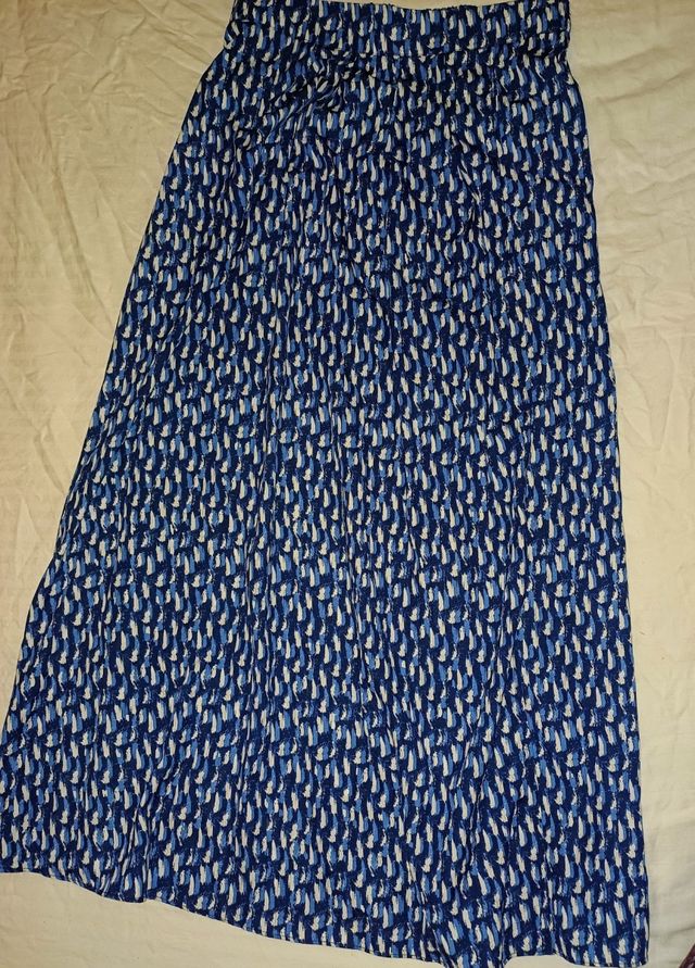 Falda larga azul estampada