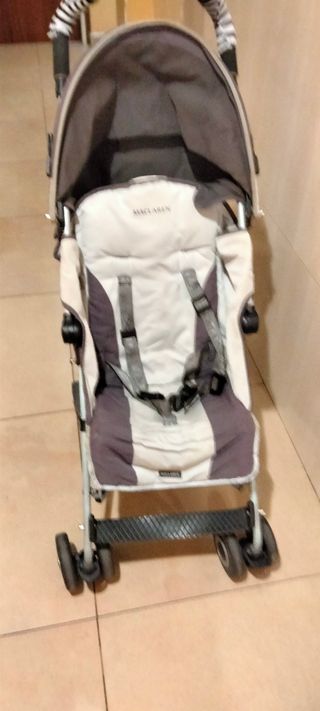 Silla paseo MACLAREN gris y beige. Plegable..