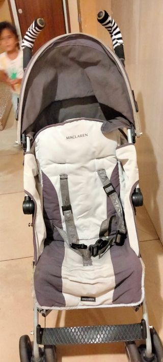 Silla paseo MACLAREN gris y beige. Plegable..