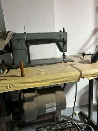 Máquina coser Pfaff industrial y una plana alfa 