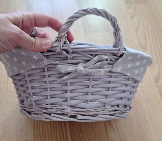 Cesta mimbre gris estrellas