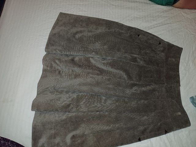 Falda marrón de pana