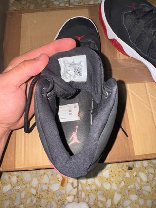 Zapatillas Jordan Max Aura - Negras/Rojas