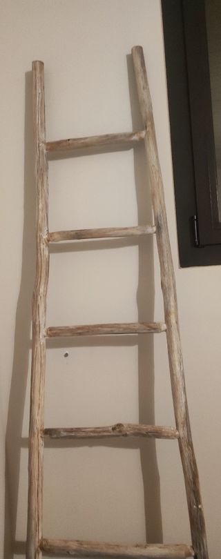 Escalera Decorativa Vintage de Madera