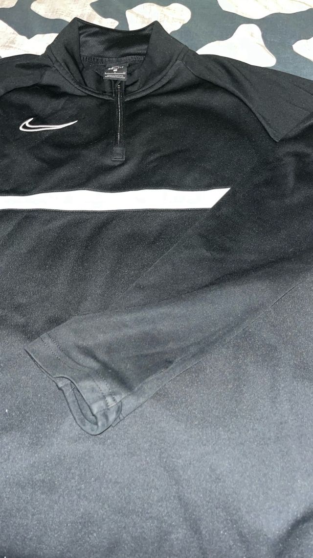 Sudadera Nike negra talla S