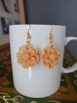 Pendientes flor naranja