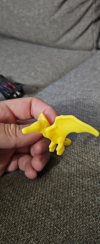 Dinosauro Giallo Giocattolo