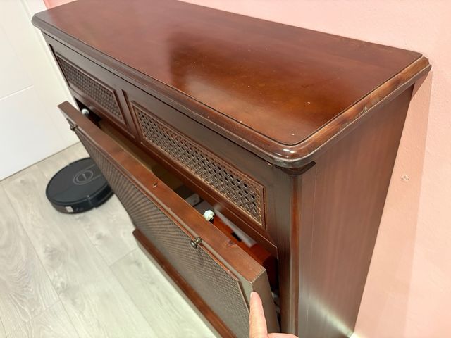 Cubreradiador madera.