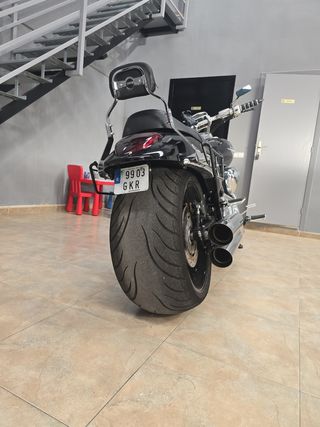 Suzuki M1800R Intruder - Moto